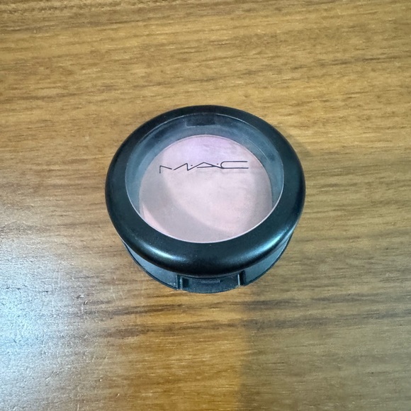 MAC Powder Blush - Melba - Picture 4 of 5